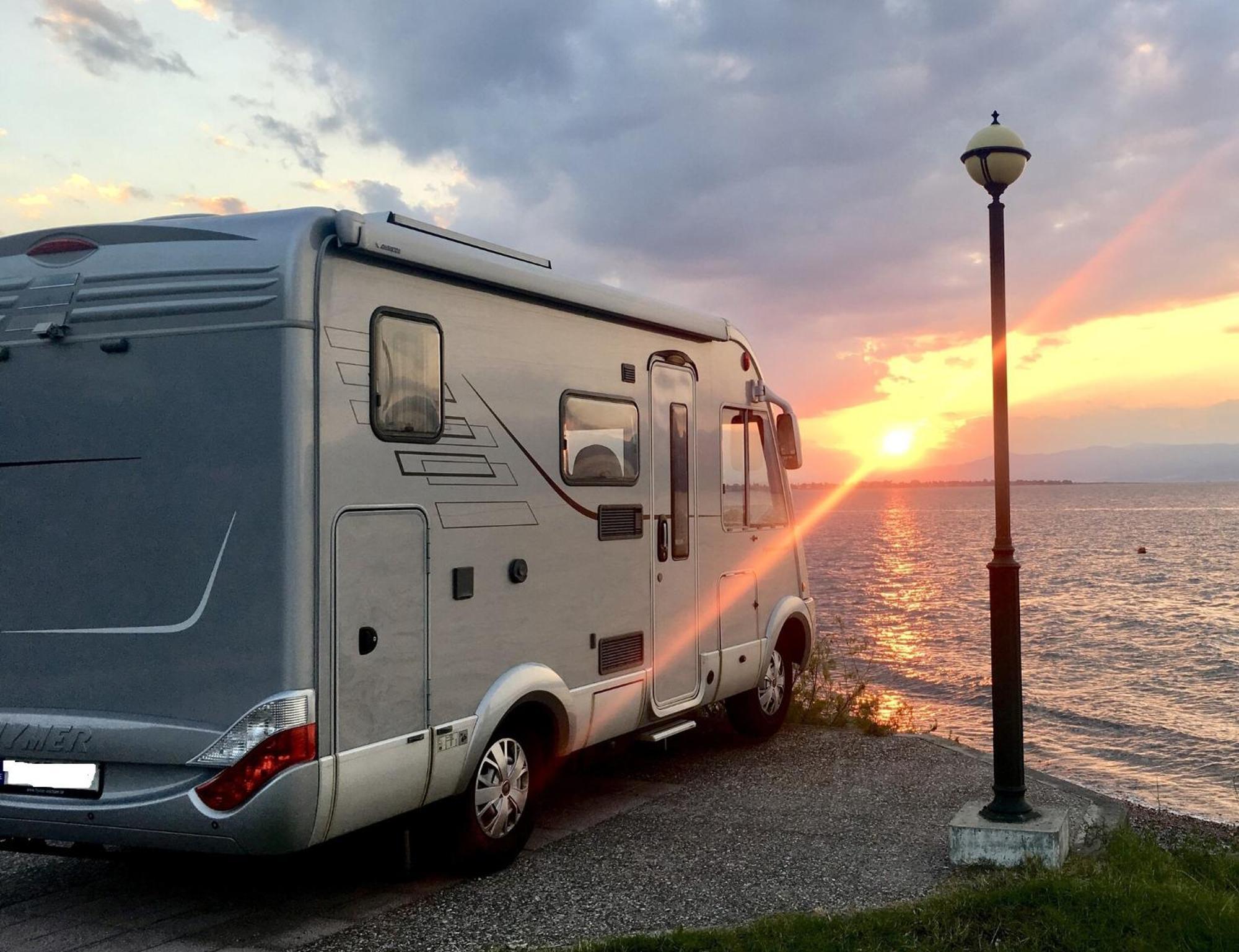 Campo de lujo Hymer Campervan